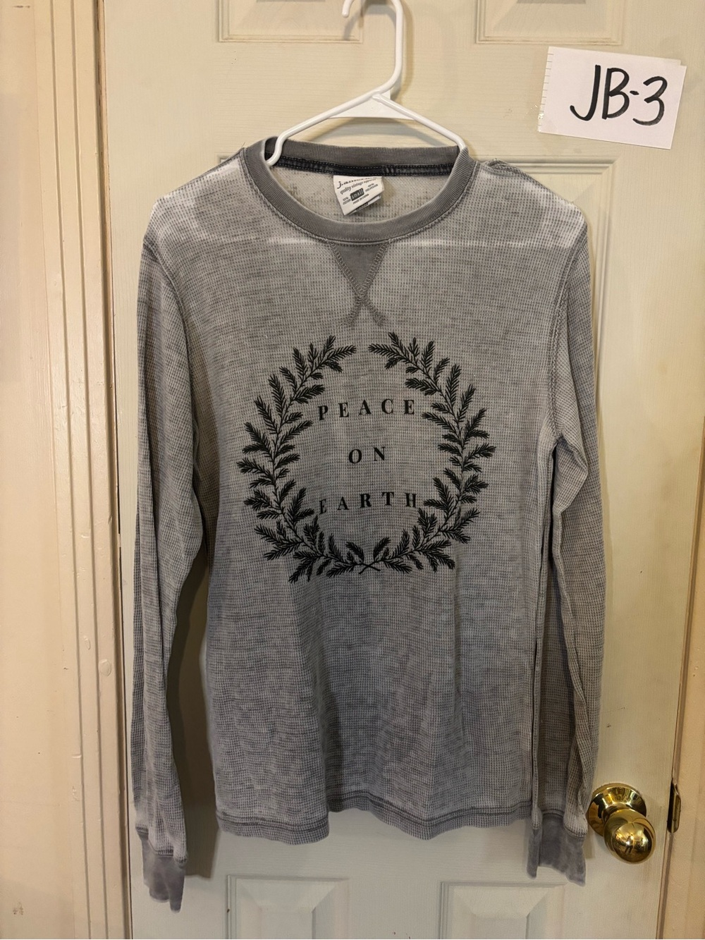 J. America Gray 'Peace On Earth' Crewneck Thermal